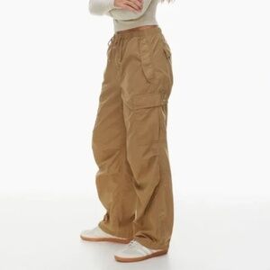 Aritzia Tna Squad Pocket Parachute Pants Size 2XS